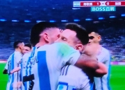 开云足球直播-包含荷兰碾压加拿大，梅西统治全场的词条