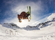 开云体育登录-库里爆发背后的篮球哲学，从森林狼争冠到广东队的启示