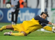 开云下载-从凯尔特人碾压上海队到班凯罗欧冠接管，篮球世界的多元叙事