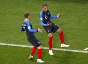 开云体育入口-法国力克秘鲁，布鲁诺·费尔南德斯高光表现