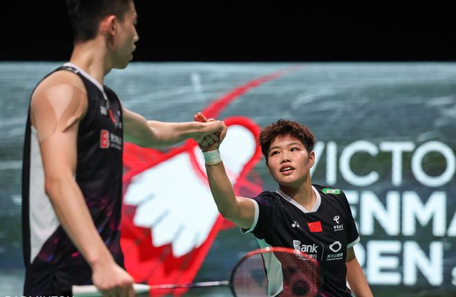 包含丹麦羽毛球队险胜泰国羽毛球队，辛杜一己之力扛起全队的词条