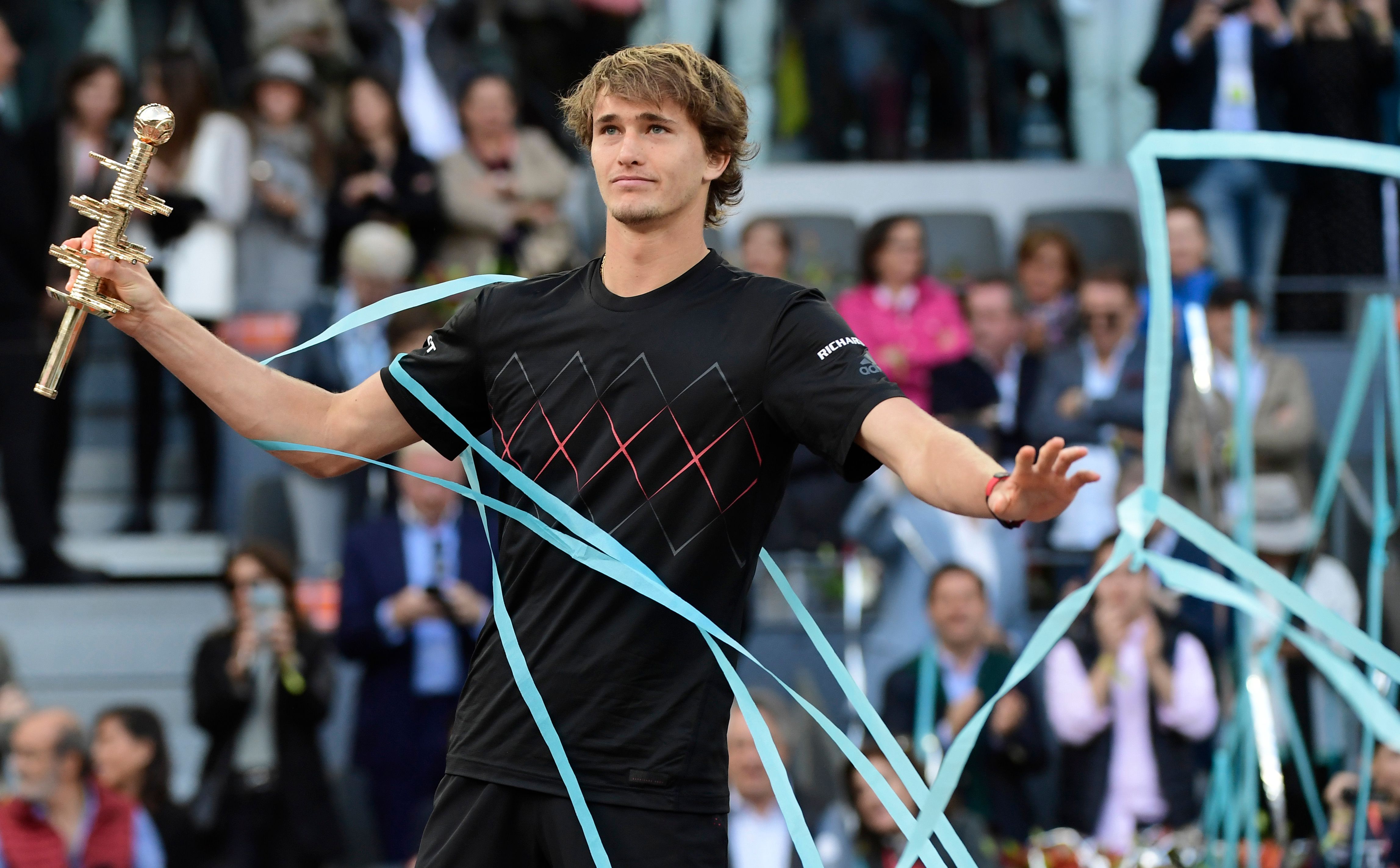 英国网球队完胜澳大利亚网球队，兹维列夫惊艳世界的简单介绍