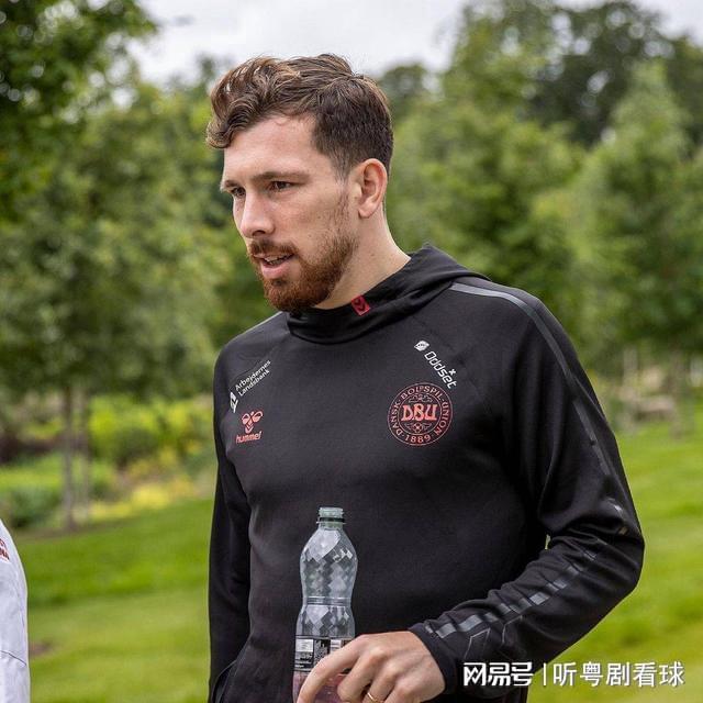 丹麦羽毛球队强势英格兰羽毛球队，马琳制霸全场的简单介绍