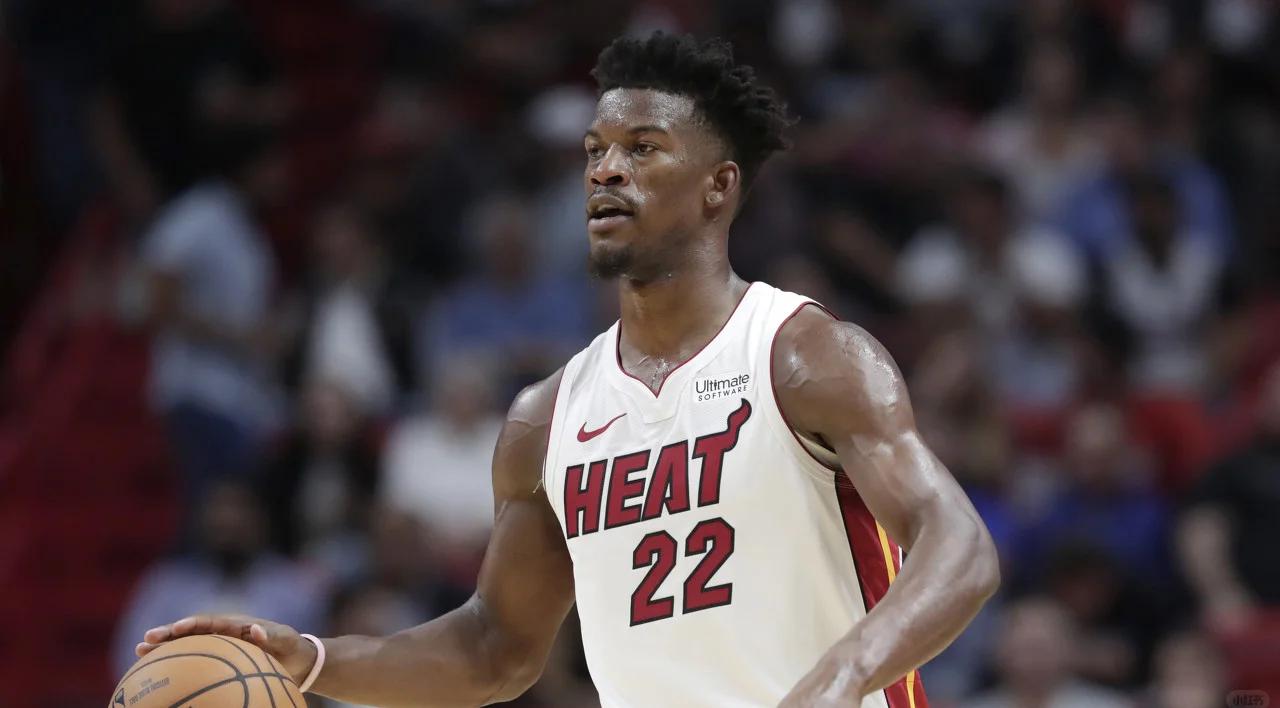 包含步行者强势南韩男篮，阿德巴约三分雨点燃全场的词条