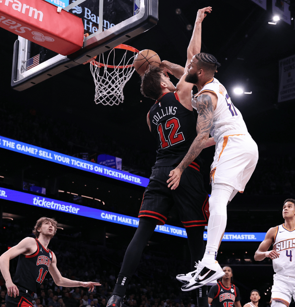 关于太阳险胜凯尔特人，布克孤军奋战砍下40+的信息