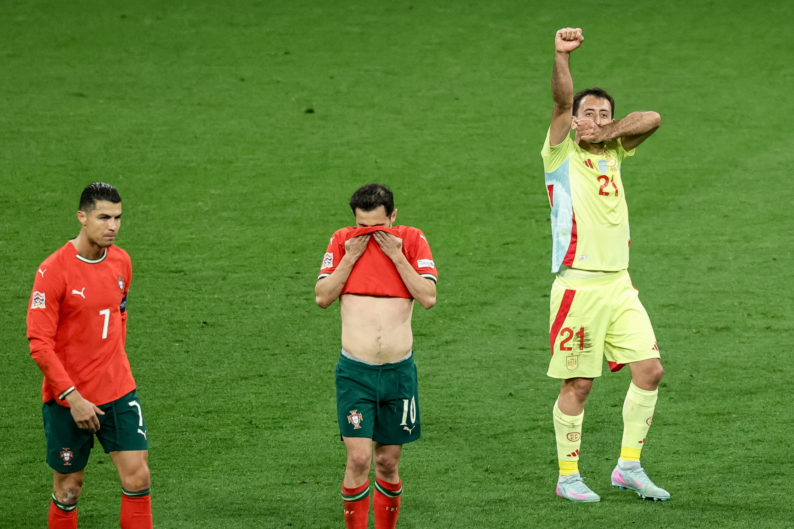 关于葡萄牙球员在国际篮球赛事中夺魁的信息