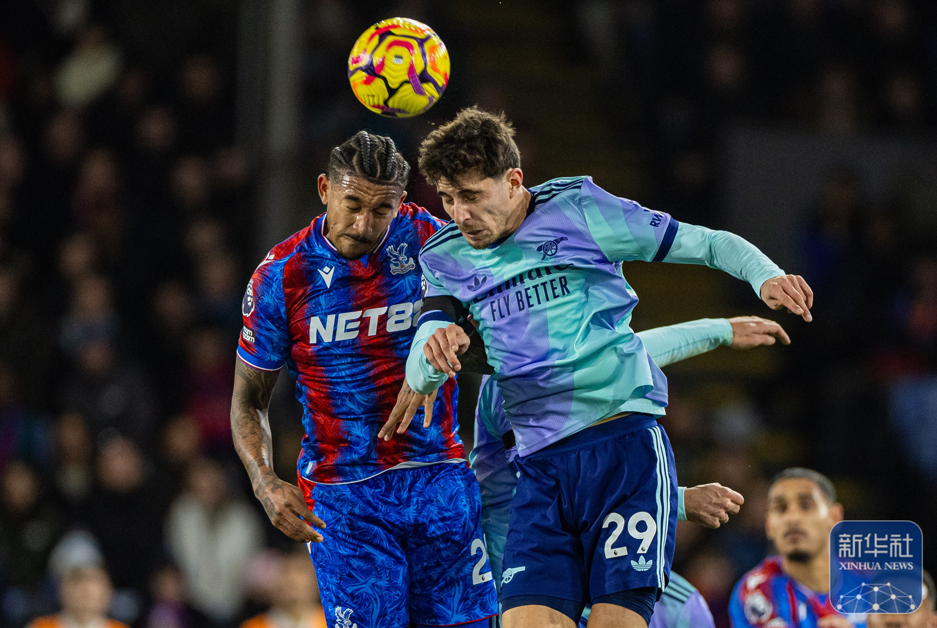 包含热刺客场战胜阿森纳，英超前四希望再现的词条