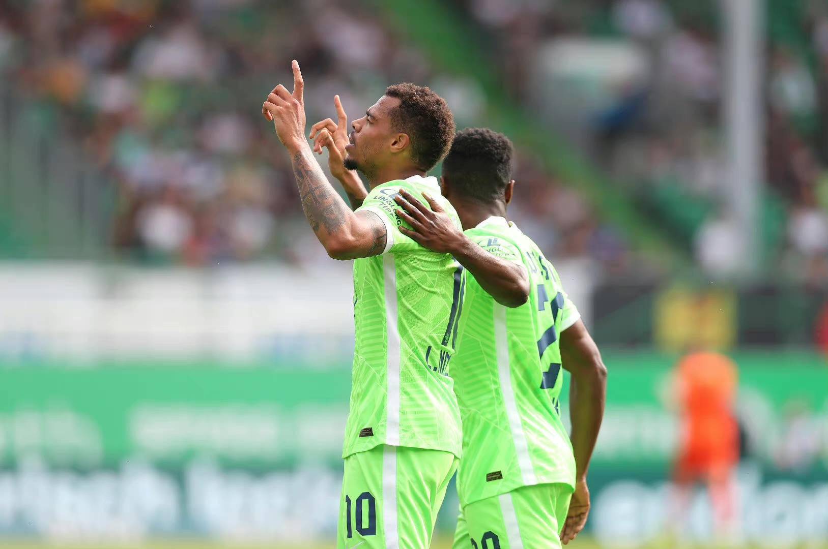 苏宁胜卓尔，继续稳居积分榜次席的简单介绍