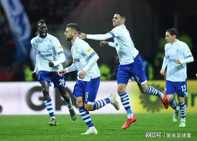 包含雷根斯堡客场告捷，保级形势明朗的词条