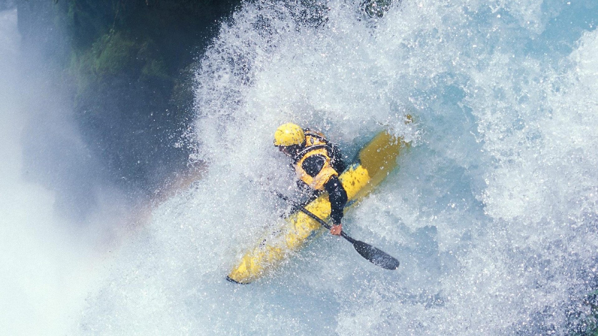 欧冠淘汰赛之夜，莫德里奇状态火热，谱写绿茵传奇