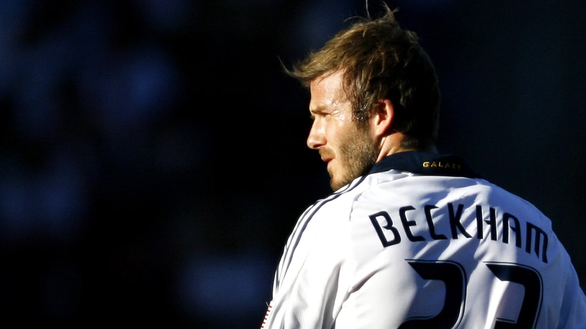 德甲争冠战焦点战，莱比锡红牛提前终结悬念，伊拉克元素成关键变量